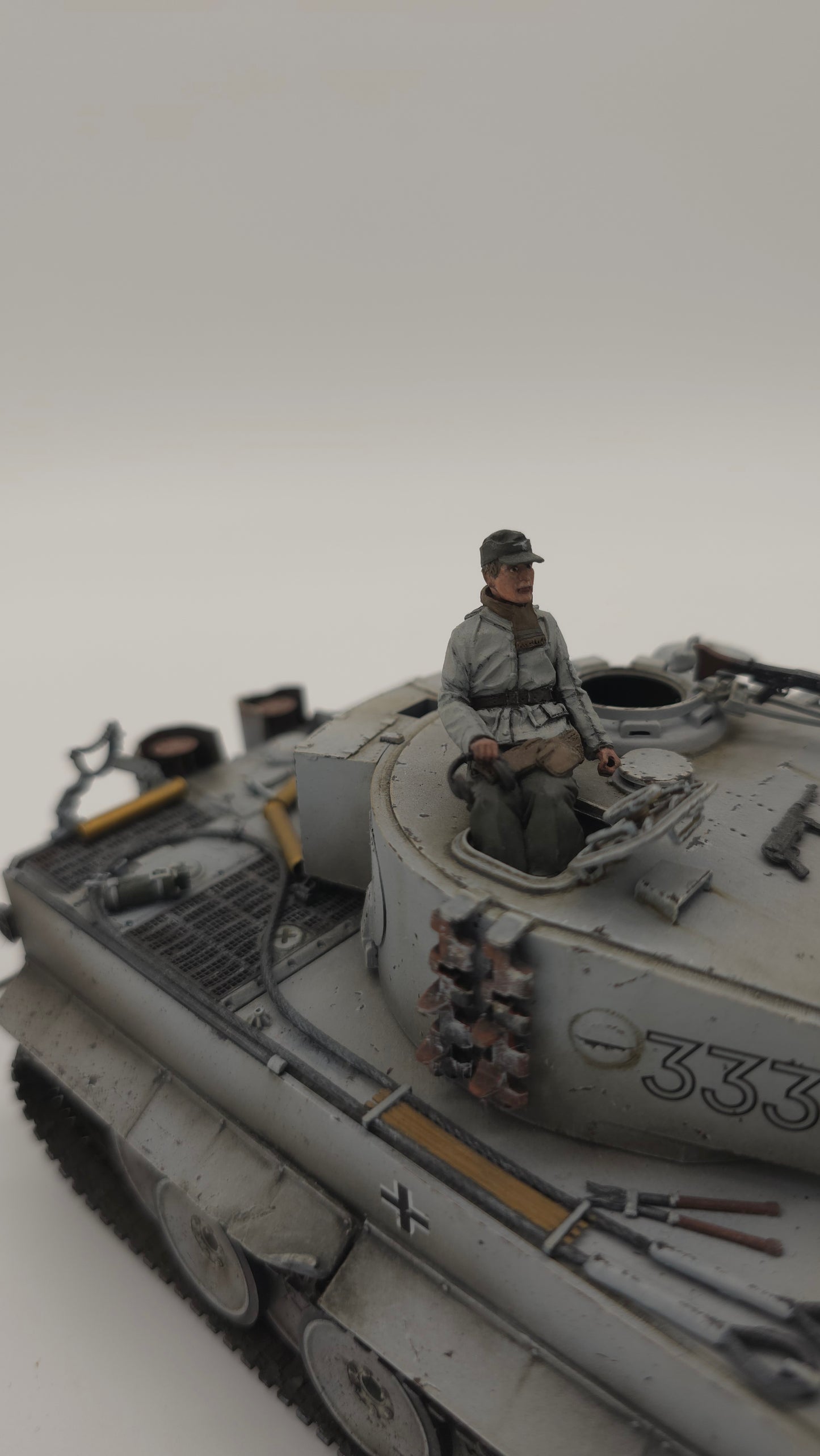 Tiger I Ausf. E (Early Production) '333' – Winter Camouflage