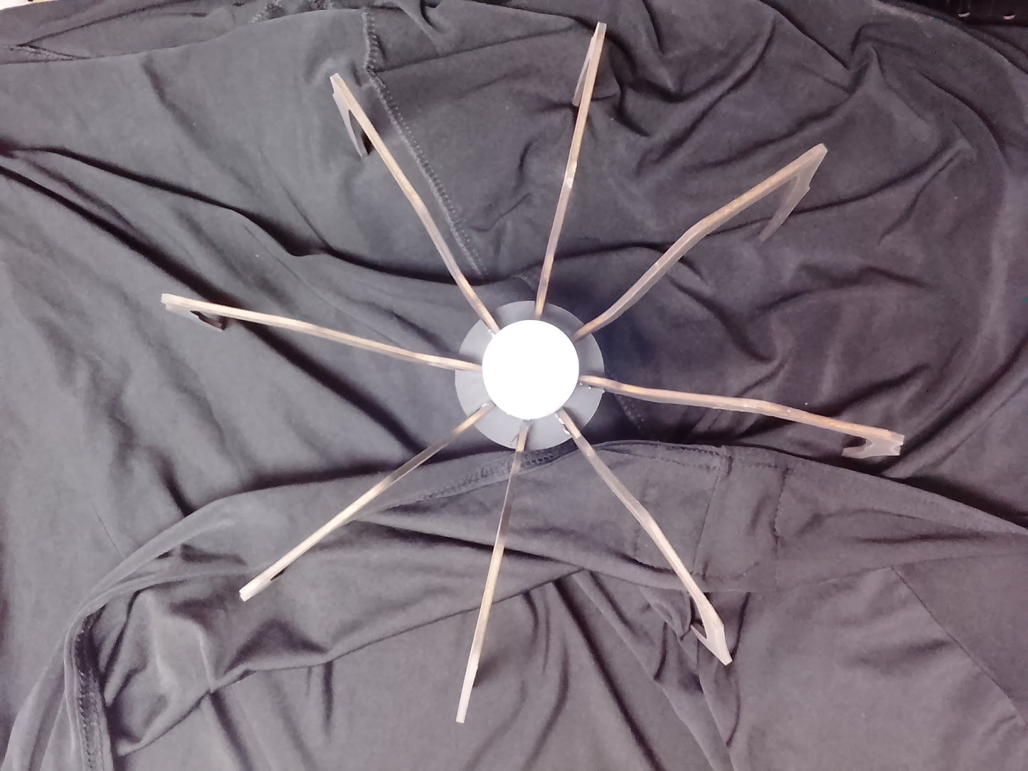 Spider tealight holder
