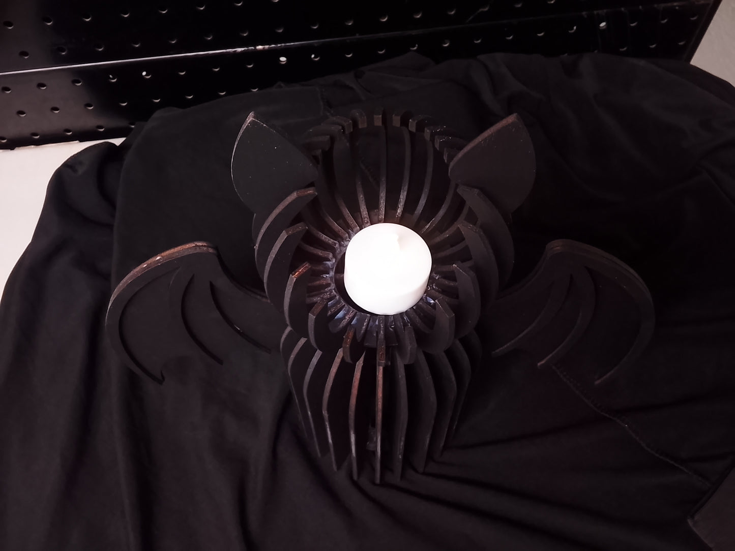 Bat tea light holder